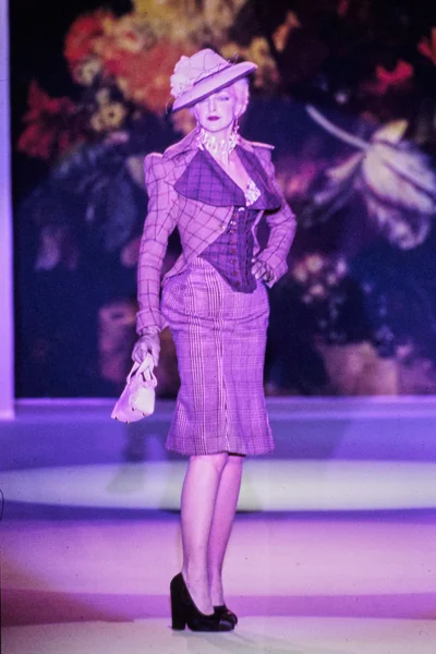 Look 26